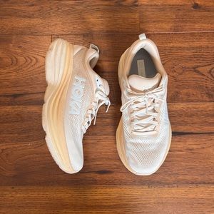 Hoka Women's Bondi 8 Sneakers